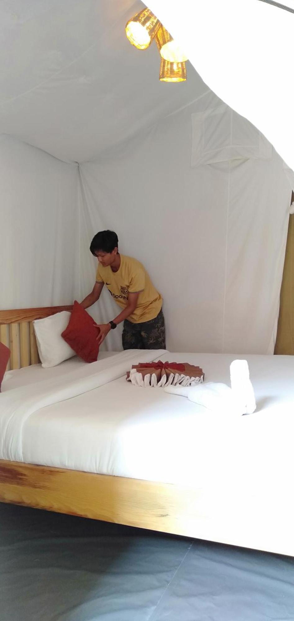 Kalash Parkaze And Tent Inn Pokhara Kültér fotó